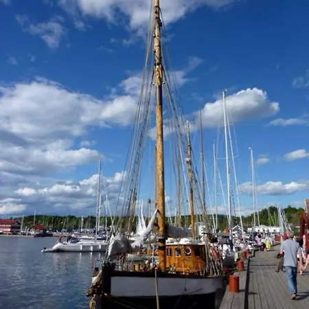 I Sørlandshus I - Sjøutsikt - Nær Leilighet