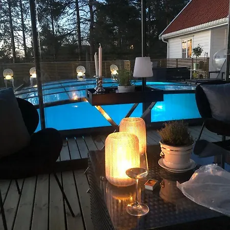 I Sorlandshus I - Sjoutsikt - Naer Apartament Son