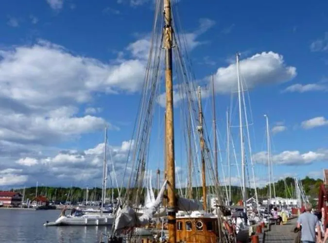 I Sorlandshus I - Sjoutsikt - Naer Appartement