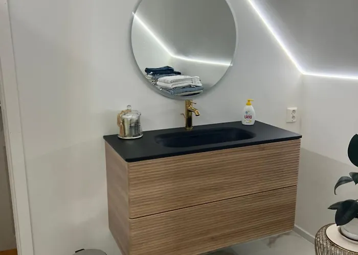 I Sorlandshus I - Sjoutsikt - Naer * Soon